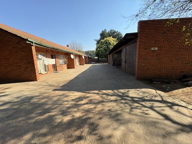 To Let 2 Bedroom Property for Rent in Rustenburg Central North West